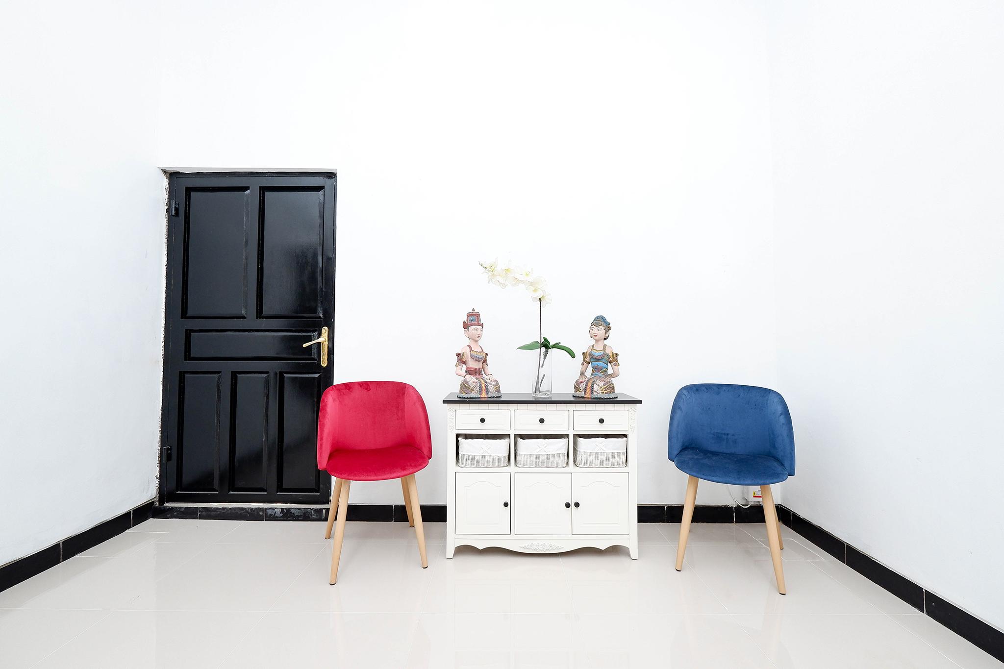 Oyo 1611 Four D'Home Surakarta  Экстерьер фото